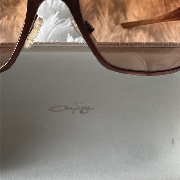 Oakley Women's Sunglasses with Brown Frame - Picture 2 of 4